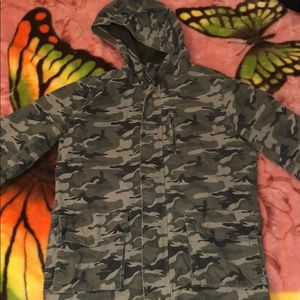 Camo jacket worn twice still in great condition